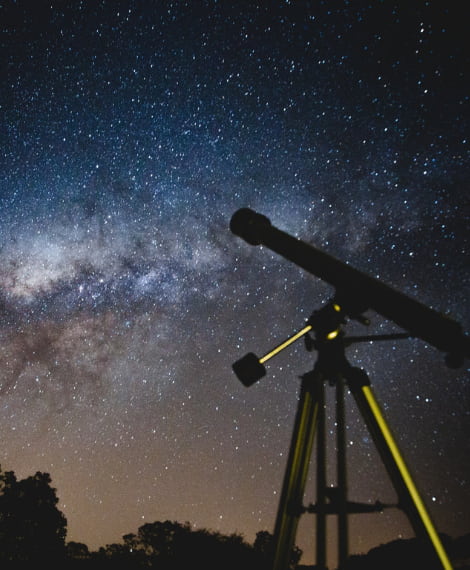 bajo la bóveda celeste